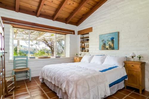 Rancho Mesa Escondida