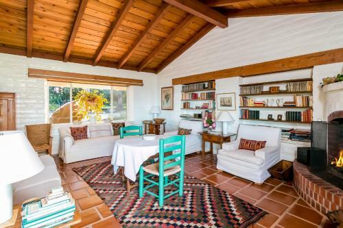 Rancho Mesa Escondida