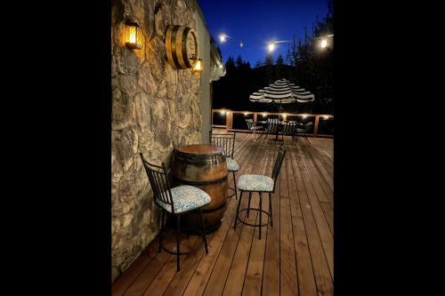 Rivertopia Private Dock On River Dog Friendly Ping Pong, Volleyball & More