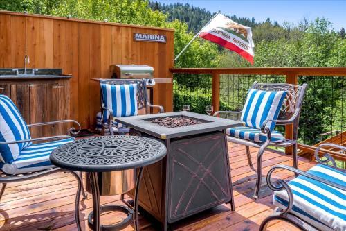 Rivertopia Private Dock On River Dog Friendly Ping Pong, Volleyball & More