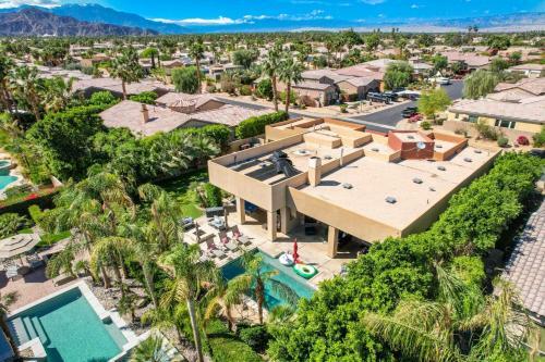 Modern Serenity Amazing Private Estate Private Pool Spa Amp Fire Pit
