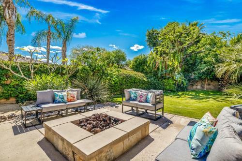 Modern Serenity Amazing Private Estate Private Pool Spa Amp Fire Pit