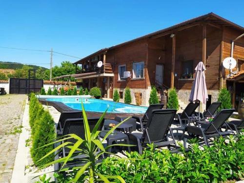 Hostal Villa Cross