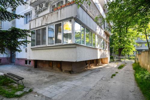 Apartamento Cozy Small One Br Flat With Parking Close To Center