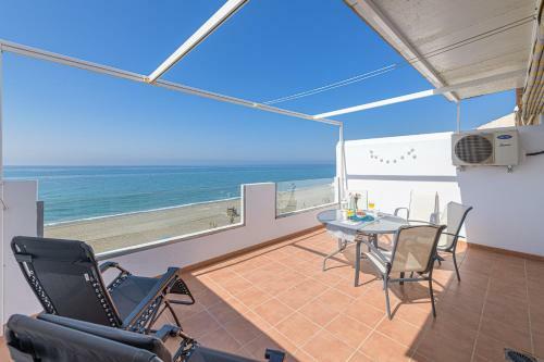 Wintowinrentals Great Apartment & 1st Line Beach
