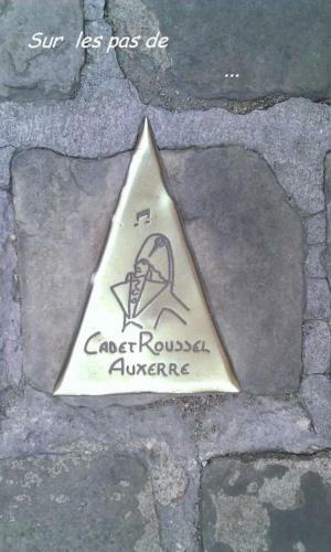 Sur Les Pas De Cadet Roussel