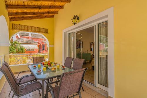 Casa De La Alegr�a