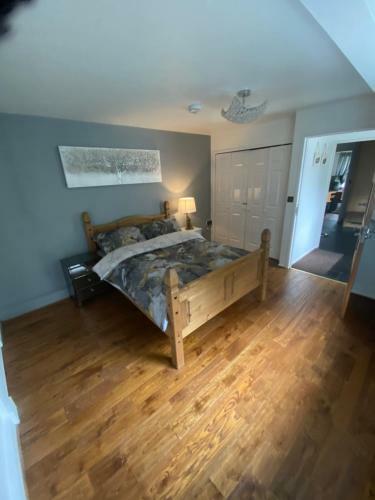Stunning Beautiful 4-bed House In South Wales