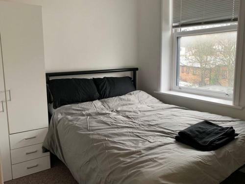 Apartamento Entire Rental Unit, Central 2 Bed Spacious Flat