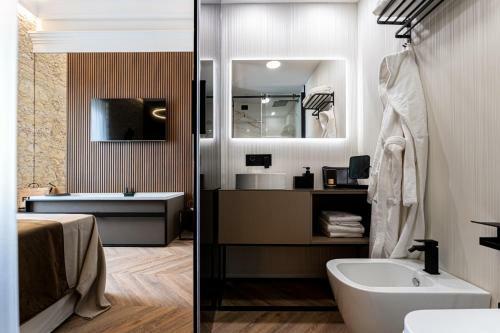 Hostal Nero Luxury Suites