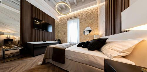 Hostal Nero Luxury Suites