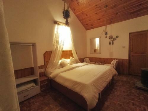 Meraki Cottages