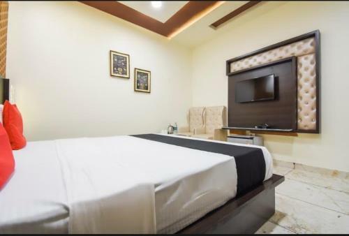 Hotel Ravi Residency