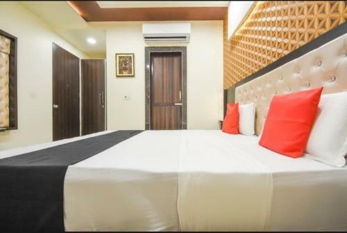 Hotel Ravi Residency