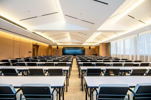 Atour S Hotel Shenzhen Longgang Zhonghaixing