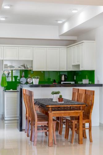 Apartamento C?n H? Cao C?p View Bi?n V?ng T�u (2pn-1701)