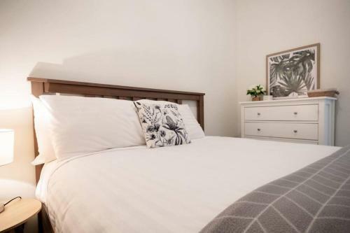 Cute Apartment On The City Fringe