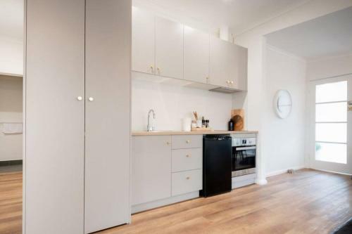 Cute Apartment On The City Fringe