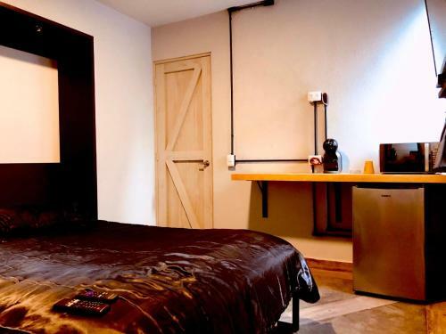 Hostal La Chula Suites