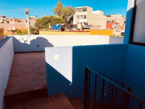 Hostal La Chula Suites