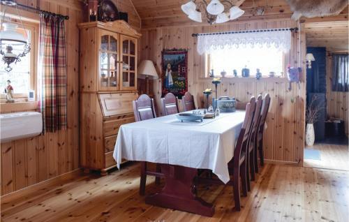 Two-bedroom Holiday Home In Sjusjoen