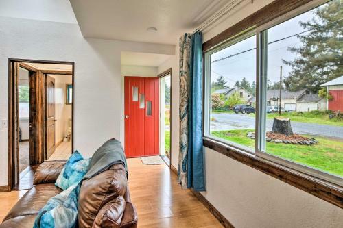 Dog-friendly Crescent City Home Near Redwoods