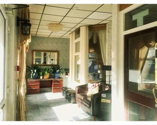 St Elmo Hotel