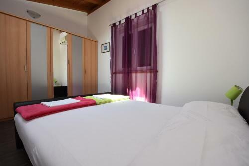 House Lovre In Murter