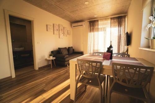 Apartamentos Enjoy Green, App With Large Swimming Pool