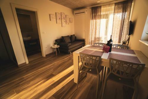 Apartamentos Enjoy Green, App With Large Swimming Pool