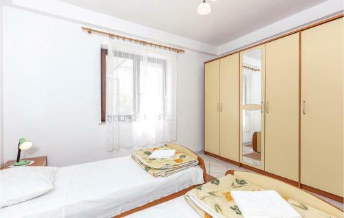 Two-bedroom Apartment In Novi Vinodolski