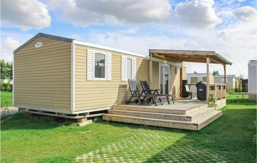 Beautiful Home In In de Bongerd With 3 Bedrooms