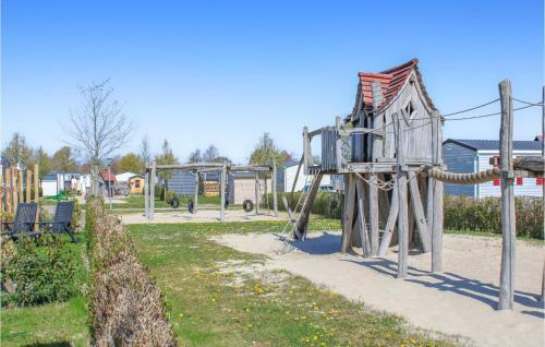 Beautiful Home In In de Bongerd With 3 Bedrooms