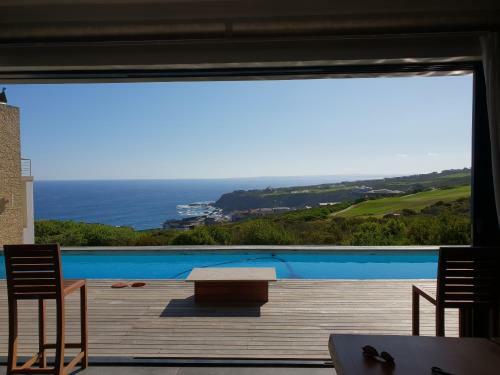 Villa Luxury Home Located On Pinnacle Point Golf Estate
