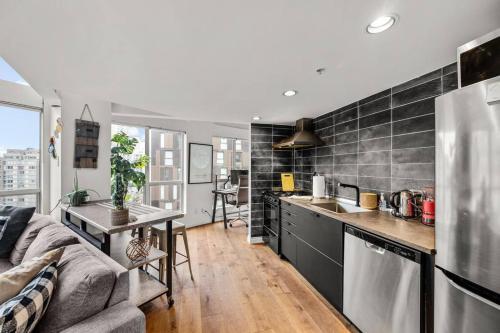 Apartamento Rare Find Loft With Fireplace @ Central Downtown