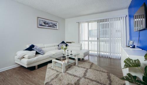 Apartamento Beautiful 1 Bedroom Suite In Central Location!