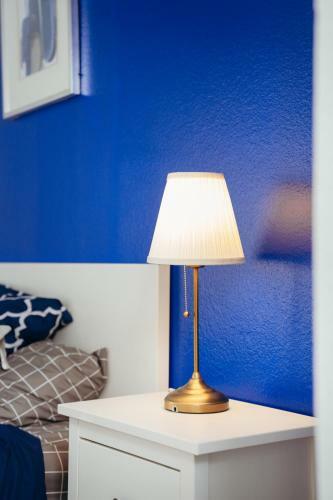 Apartamento Beautiful 1 Bedroom Suite In Central Location!