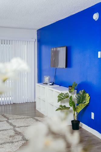 Apartamento Beautiful 1 Bedroom Suite In Central Location!
