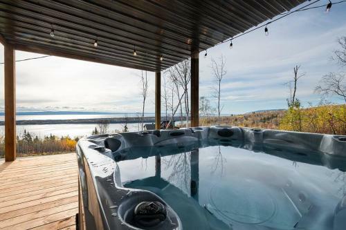 Le Charmant- Magnifique Vue Sur Le Fleuve Et Spa
