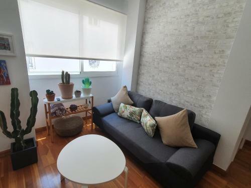 Cozy Cala Apartment
