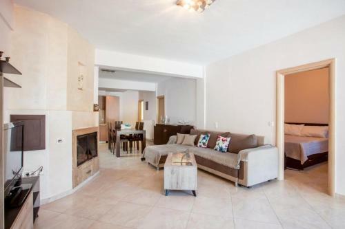 Sea La Vie Apartment