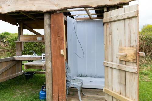 Pass The Keys Yurt From The Madding Crowd - Unique Glamping Break