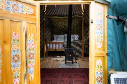 Pass The Keys Yurt From The Madding Crowd - Unique Glamping Break