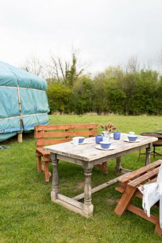 Pass The Keys Yurt From The Madding Crowd - Unique Glamping Break