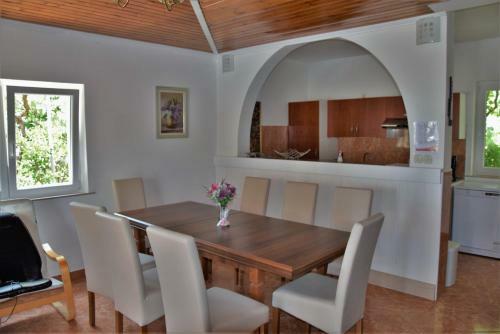 Villa Matea With Pool