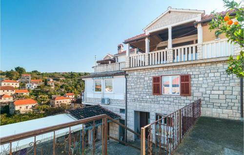 Stunning Apartment In Splitska W/ 1 Bedrooms