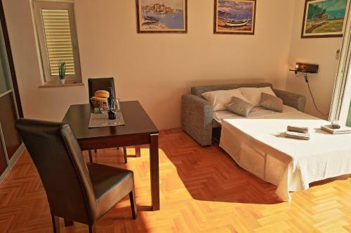 Studio Apartman Luka