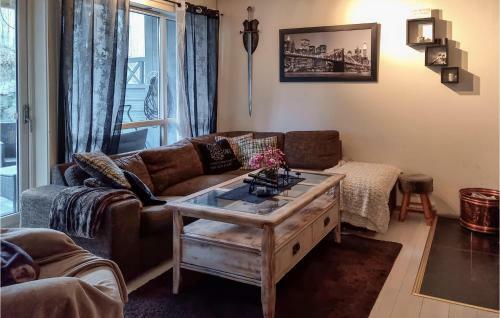 Nice Apartment In S�gne With Wifi And 2 Bedrooms