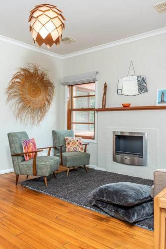 Inner-city Comfort & Charm / Narrabundah