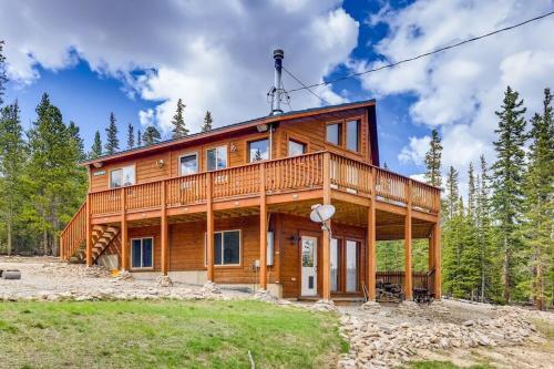 Cozy Mountain House Perfect For Relaxing - Puma's Den